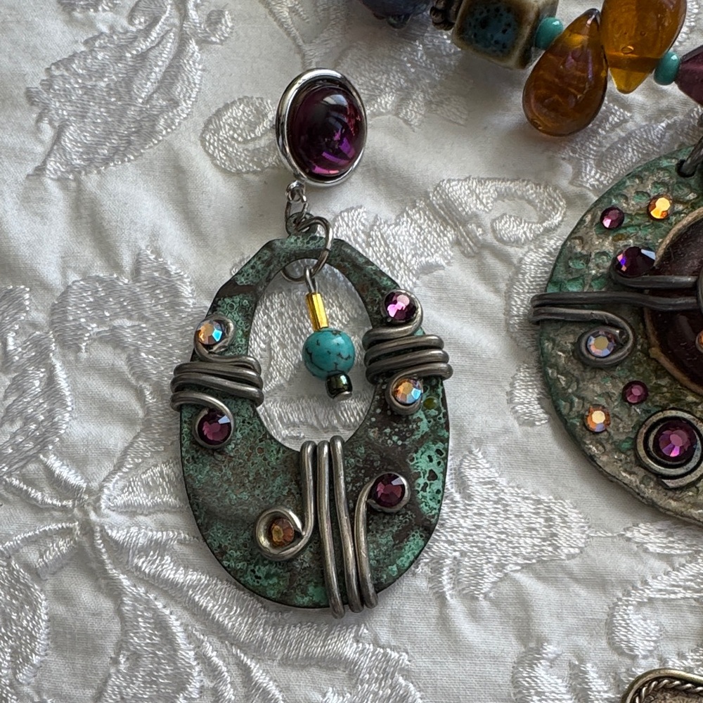 Bohemian Multicolor Beaded Necklace with Matching Earrings - Picture 4 of 12